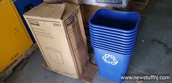 10x Rubbermaid® Deskside Recycling Wastebasket, 10 Gallon, Blue