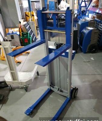 Lightweight Hand Operated Lift Truck Stacker 500 Lb. Cap