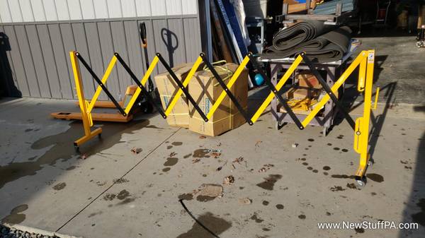 Expanding Steel/Aluminum Barricade, Yellow/Black, 37″ H X 11.5′ L,