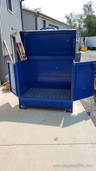 Lockable Job Box Outdoor Drum Cabinet 110 Gal. Capacity