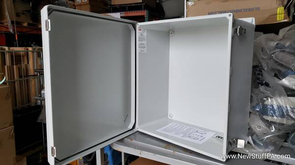 18 x 16 x 9 Hoffman Fiberglas Electrical Enclosure w latches