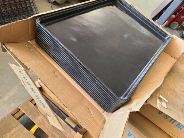 12x Molded Fiberglass Conveyor/Assembly Tray 26″ x 18″W x 1-1/8″H