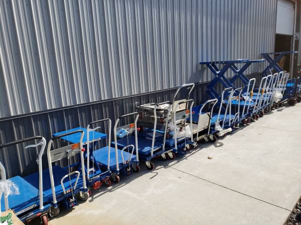 Assorted Sized Mobile Lift & Tilt Scissor Lift Tables