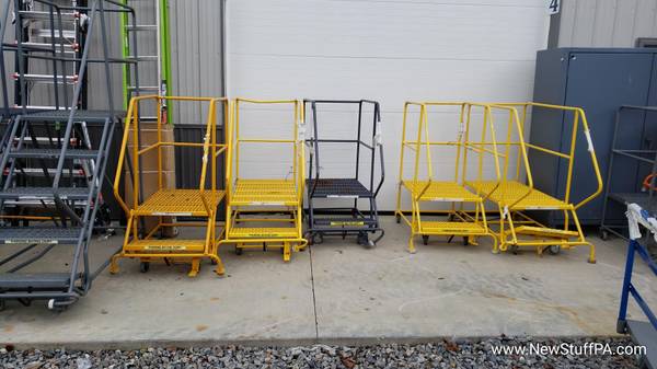 2 step rolling ladders