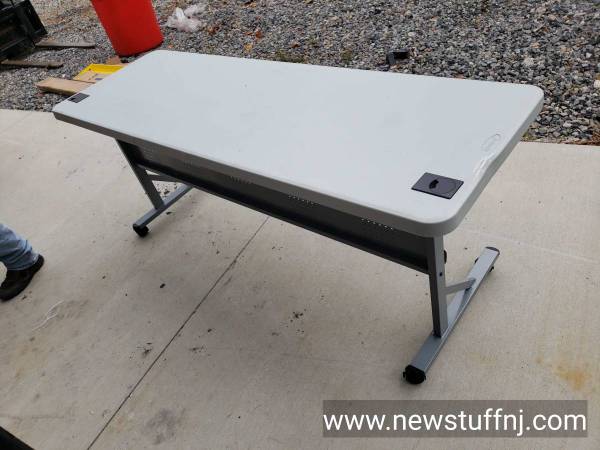 Interion® 72″ x 24″ Foldable Training Table – White