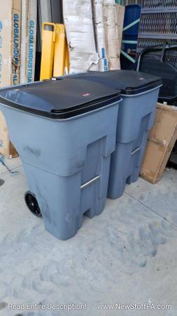95 Gallon Rubbermaid Large Mobile Waste Receptacle – Gray With Lid