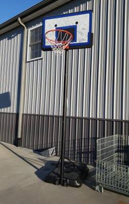 Basketball hoop