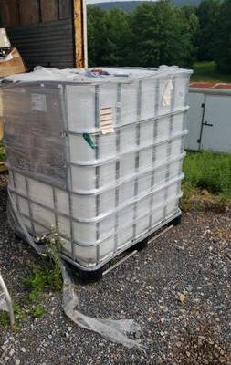 275 Gal Food Grade IBC Tank Tote - Water NEW