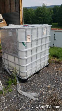 275 Gal Food Grade IBC Tank Tote - Water NEW