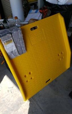 Portable Plastic Dock Plate For Hand Trucks, 36"Lx35"Wx5"H, 750 Lb. Capacity