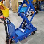 Self Propelled Mobile Scissor Lift Table 40Lx20.5W, 2000 lb capacity