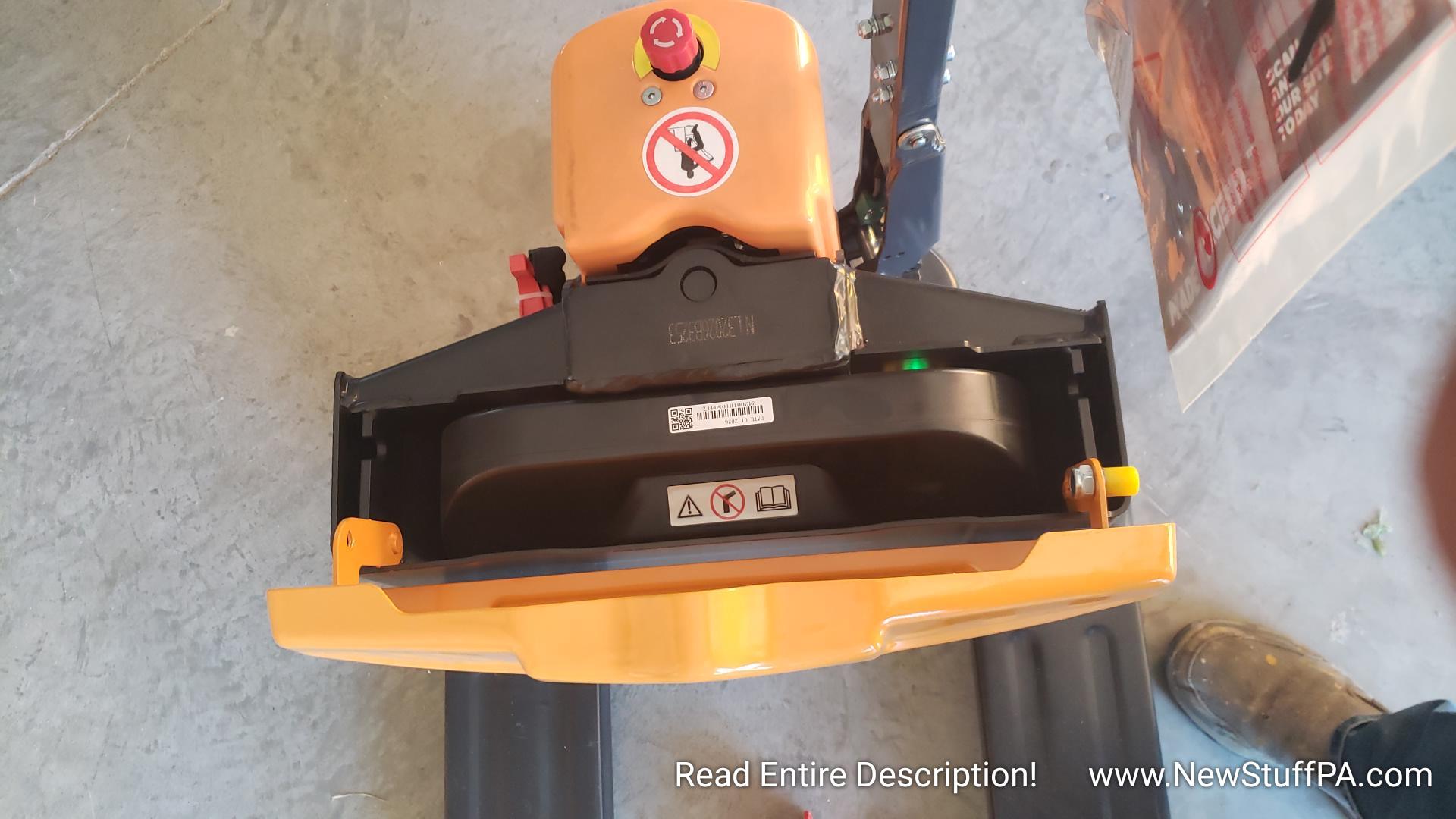 Lithium Battery Powered Electric Pallet Jack w/ Charger, 3300lb Cap, 27"x 45" Forks - Image 2